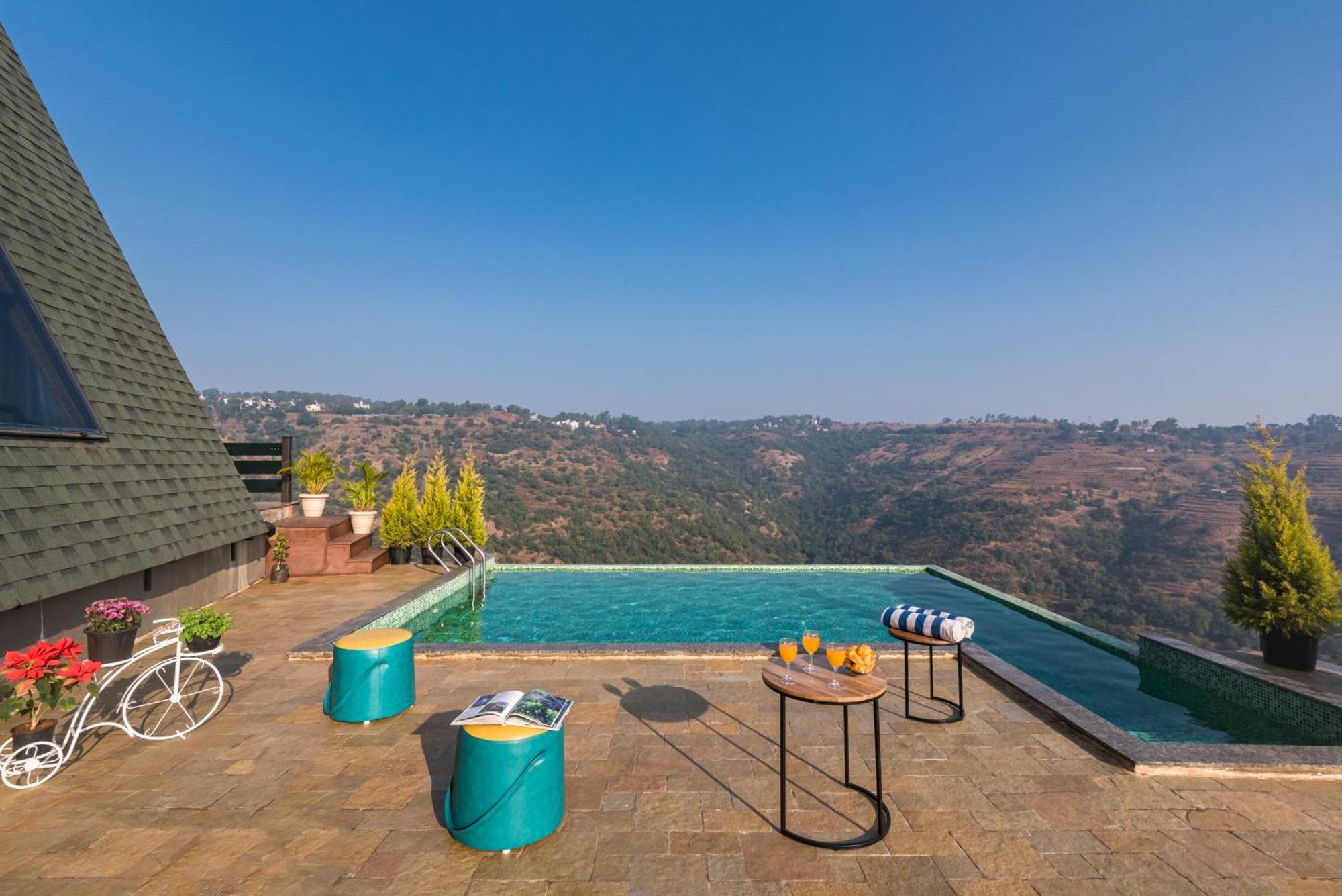 Saffronstays A Vantage, Panchgani - A Pyramid Shaped Unique Luxury Villa With Infinity Valley Views Esterno foto